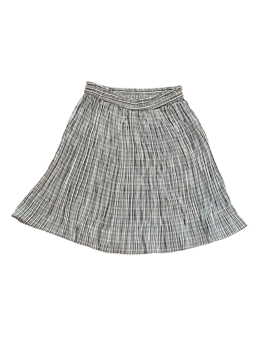 Mazette Vintage Club vous propose une jupe plisée à carreaux parfaite pour le printemps. Sa coupe intemporelle permet d’associer la pièce à de nombreuses autres. Jupe vintage séléctionné pour son potentiel dans un dressing premium
Mazette est une friperie basée sur Paris et Bordeaux qui vous propose une séléction Y2K et de vintage intemporel. Cette pièce est disponible exclusivement sur le site internet www.mazettevintageclub.com à l’occasion du premier drop internet de la boutique.