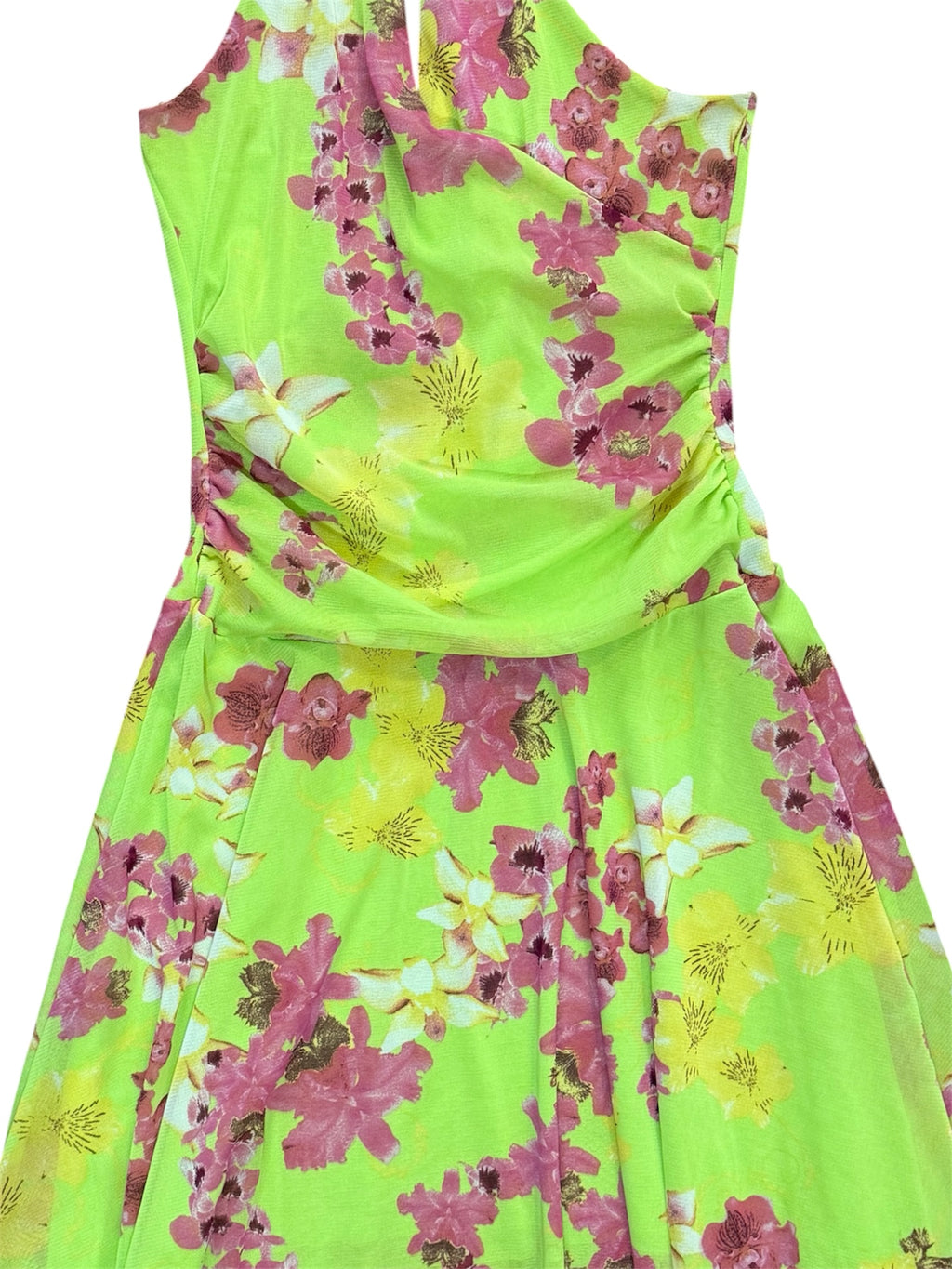 Mazette Vintage Club vous propose cette robe verte dos nu. Cette robe en taille 38/40 est une pièce parfaite pour la saison des mariages, anniversaires et cérémonies.
Mazette est une friperie basée sur Paris et Bordeaux qui vous propose une sélection Y2K et de vintage intemporel. Cette pièce est disponible exclusivement sur le site internet www.mazettevintageclub.com à l’occasion du second drop internet de la boutique.