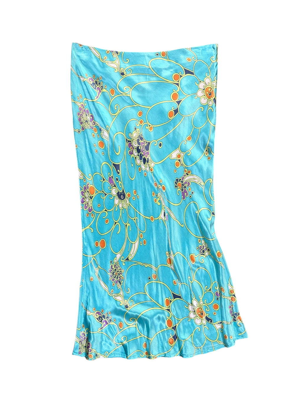 Mazette Vintage Club vous propose une jupe sirène turquoise des années 2000’s. Cette robe en taille 36 est parfaite pour la saison des mariages, anniversaires et cérémonies.
Mazette est une friperie basée sur Paris et Bordeaux qui vous propose une sélection Y2K et de vintage intemporel. Cette pièce est disponible exclusivement sur le site internet www.mazettevintageclub.com à l’occasion du second drop internet de la boutique.