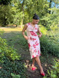 Mazette Vintage Club vous propose une robe col bénitier à strass des années 2000’s. Cette robe en taille 38 est une pièce parfaite pour la saison des mariages, anniversaires et cérémonies.
Mazette est une friperie basée sur Paris et Bordeaux qui vous propose une sélection Y2K et de vintage intemporel. Cette pièce est disponible exclusivement sur le site internet www.mazettevintageclub.com à l’occasion du second drop internet de la boutique.