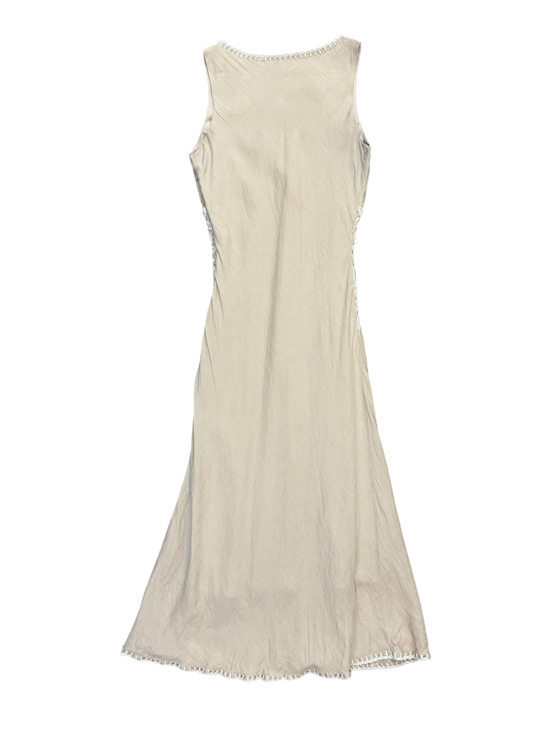 Mazette Vintage Club vous propose une robe longue en lin rose. Cette robe est une pièce parfaite pour la saison des mariages, anniversaires et cérémonies.
Mazette est une friperie basée sur Paris et Bordeaux qui vous propose une sélection Y2K et de vintage intemporel. Cette pièce est disponible exclusivement sur le site internet www.mazettevintageclub.com à l’occasion du second drop internet de la boutique.