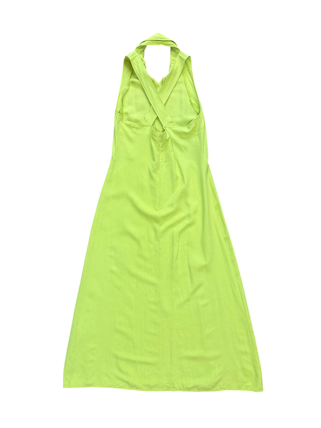 Mazette Vintage Club vous propose une robe longue verte unie. Cette robe en taille 40 est une pièce parfaite pour la saison des mariages, anniversaires et cérémonies.
Mazette est une friperie basée sur Paris et Bordeaux qui vous propose une sélection Y2K et de vintage intemporel. Cette pièce est disponible exclusivement sur le site internet www.mazettevintageclub.com à l’occasion du second drop internet de la boutique.