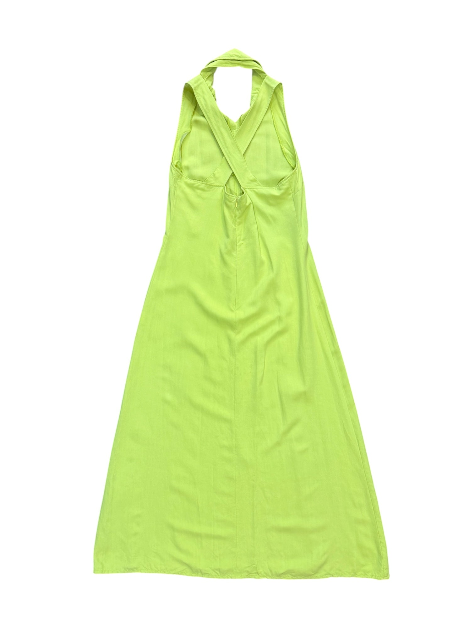 Mazette Vintage Club vous propose une robe longue verte unie. Cette robe en taille 40 est une pièce parfaite pour la saison des mariages, anniversaires et cérémonies.
Mazette est une friperie basée sur Paris et Bordeaux qui vous propose une sélection Y2K et de vintage intemporel. Cette pièce est disponible exclusivement sur le site internet www.mazettevintageclub.com à l’occasion du second drop internet de la boutique.