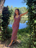 Mazette Vintage Club vous propose une robe longue vintage noire à petites fleurs. Cette robe en taille 38 est une pièce parfaite pour la saison des mariages, anniversaires et cérémonies.
Mazette est une friperie basée sur Paris et Bordeaux qui vous propose une sélection Y2K et de vintage intemporel. Cette pièce est disponible exclusivement sur le site internet www.mazettevintageclub.com à l’occasion du second drop internet de la boutique.