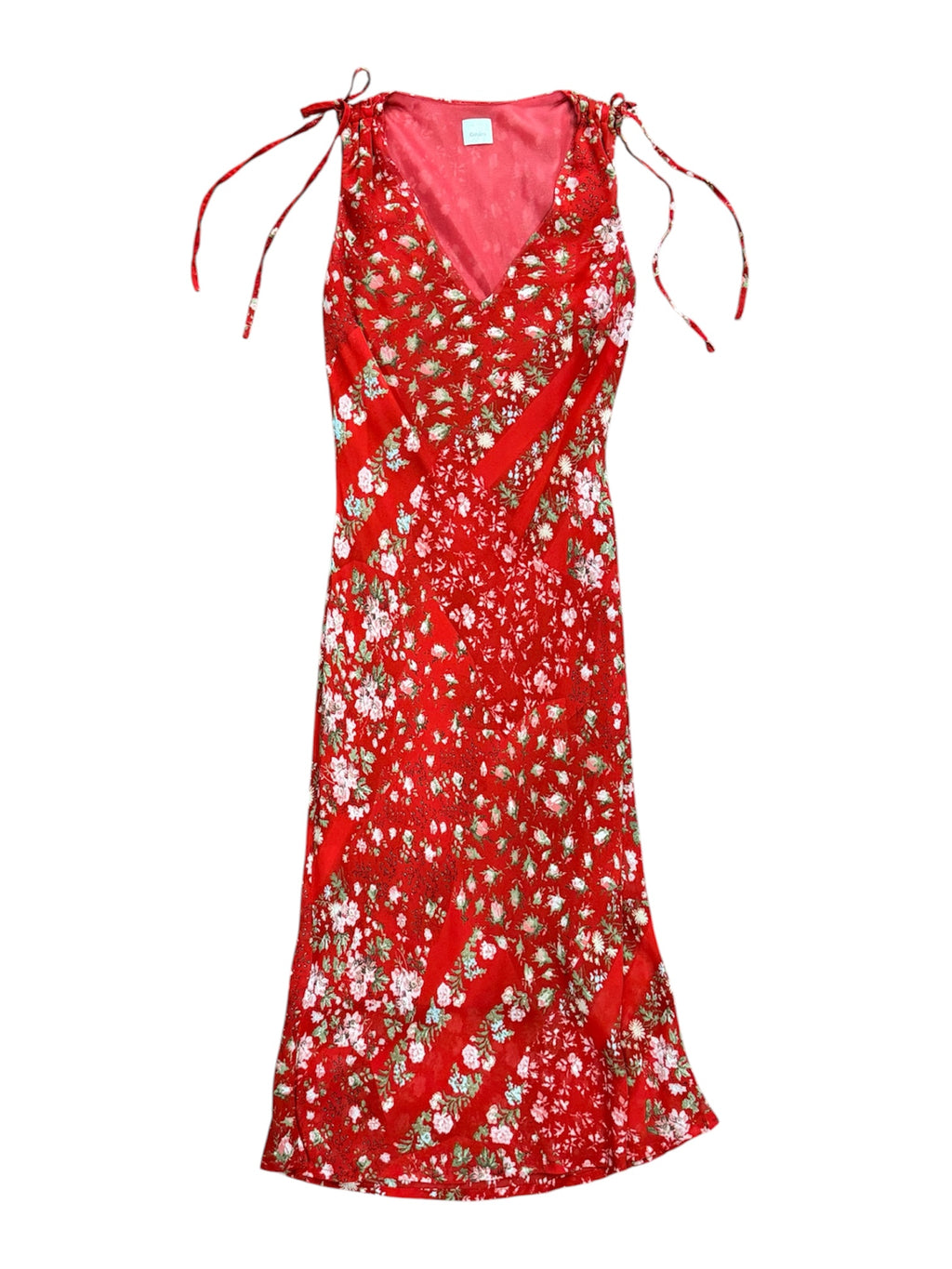 Mazette Vintage Club vous propose une robe vintage longue rouge à petites fleurs. Cette robe en taille 38 est une pièce parfaite pour la saison des mariages, anniversaires et cérémonies.
Mazette est une friperie basée sur Paris et Bordeaux qui vous propose une sélection Y2K et de vintage intemporel. Cette pièce est disponible exclusivement sur le site internet www.mazettevintageclub.com à l’occasion du second drop internet de la boutique.