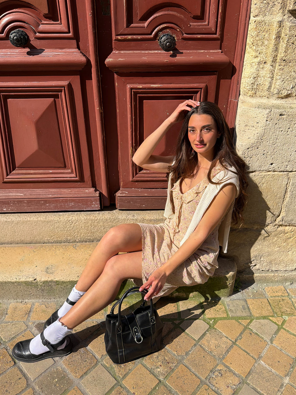 Mazette Vintage Club vous propose une robe longue vintage à fleurs. Cette robe est en taille 38 et peut vous accompagner du printemps à l’été. Pièce unique, sélectionnée pour son potentiel dans un dressing premium.
Mazette est une friperie basée sur Paris et Bordeaux qui vous propose une séléction Y2K et de vintage intemporel. Cette pièce est disponible exclusivement sur le site internet www.mazettevintageclub.com à l’occasion du premier drop internet de la boutique.