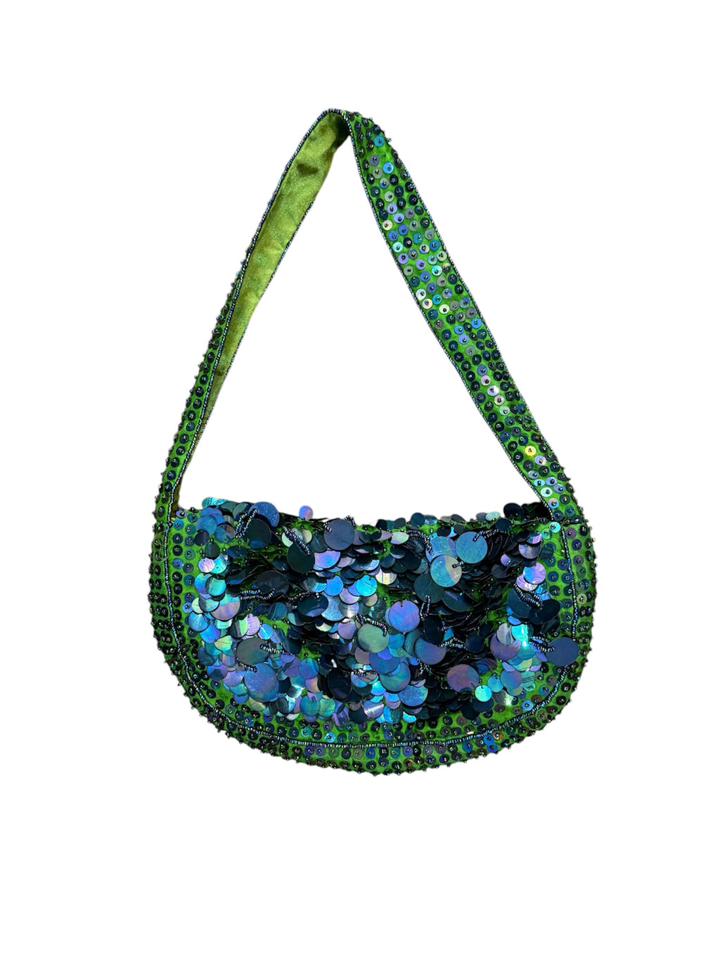 Mazette Vintage Club vous propose ce magnifique sac à sequins irisés avec rabat de petite taille. Cette pièce est parfaite pour la saison des mariages, anniversaires et cérémonies.
Mazette est une friperie basée sur Paris et Bordeaux qui vous propose une sélection Y2K et de vintage intemporel. Cette pièce est disponible exclusivement sur le site internet www.mazettevintageclub.com à l’occasion du second drop internet de la boutique.